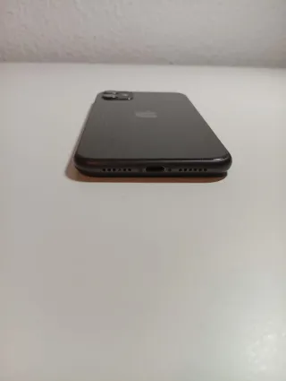 iPhone 11 99% salud de batería