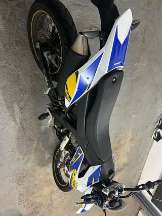 Moto Um Dsr 125 Supermotard