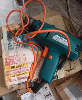 Taladro Black & Decker 550W