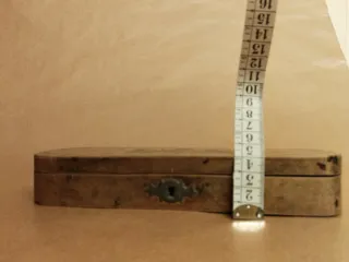 plumier madera antiguo decorado