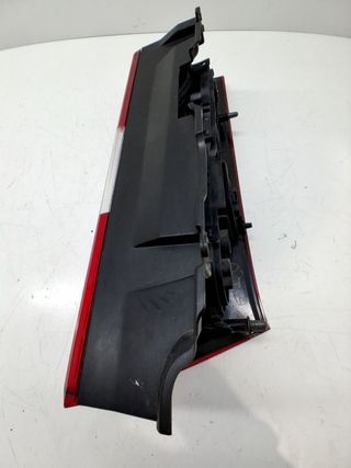 PILOTO TRASERO IZQUIERDO DACIA DOKKER (3)