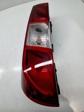 PILOTO TRASERO IZQUIERDO DACIA DOKKER (3)