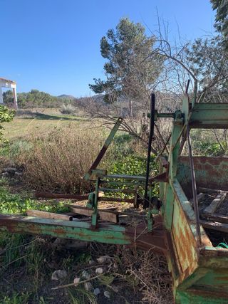 Remolque para almendras