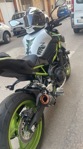 Kawasaki Z900 A2 Manual