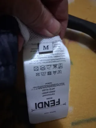 Pantalones cortos, dos modelos diferentes NIKE.