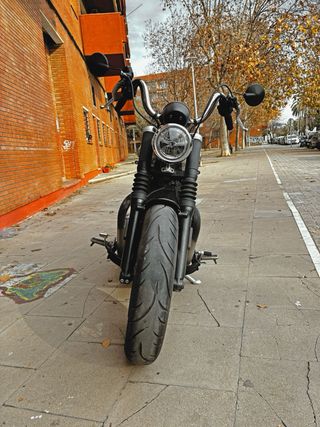 Triumph Speedmaster 1200 Estilo Bobber Dic. 2023