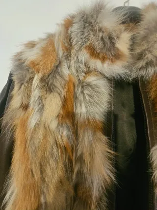 Chaqueta de cuero y pelo natural