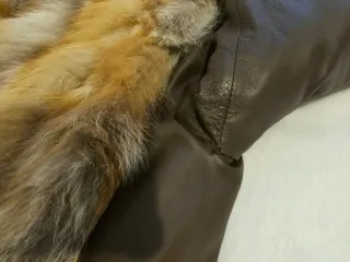 Chaqueta de cuero y pelo natural