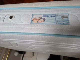 Cama 150x200 Base Tapizada + Colchón