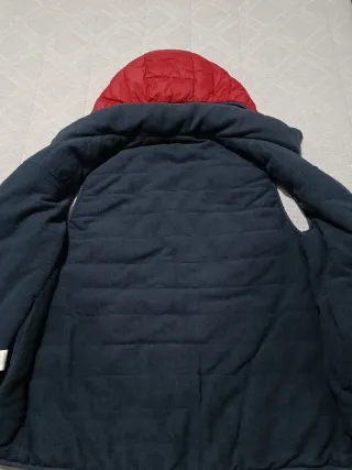 Chaleco acolchado con capucha