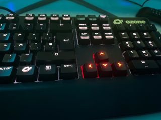 Teclado Mecánico Strike Pro Negro/Rojo