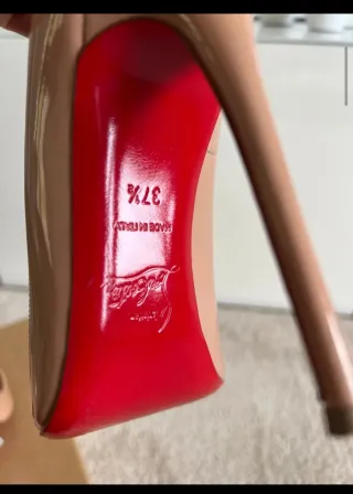 Christian Louboutin Pigalle 37.5 Nude