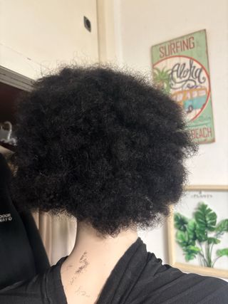 Peluca afro rizada para disfraz