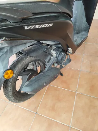 Honda Visión 110cc Scooter