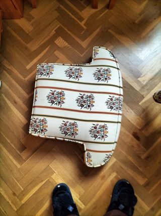 Butaca orejera o Descalzadora