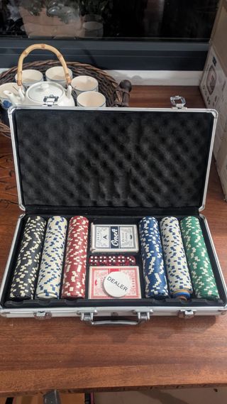 Maletín Póker 300 Fichas(faltan 2)