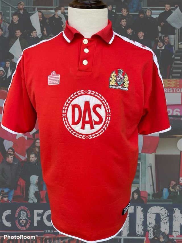 Camiseta vintage Bristol City 2000/2001