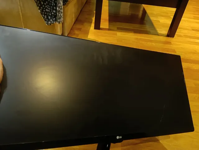 Monitor LG 25UM58-P para piezas