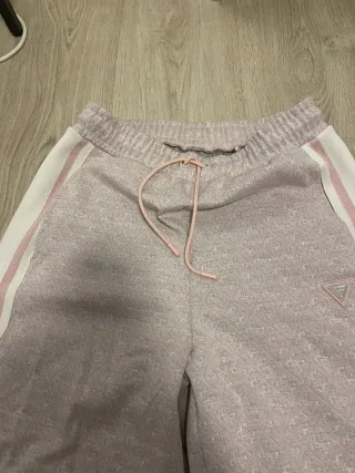 Pantalón Guess rosa y blanco