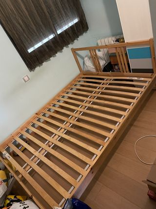 Estructura de cama de madera