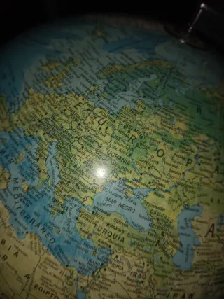 "Lampara del Globo" terráqueo decorativo