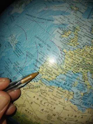 "Lampara del Globo" terráqueo decorativo