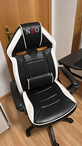 Silla Gaming NEO Negra y Blanca