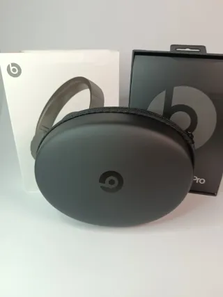 Auriculares Inalámbricos Negros a estrenar