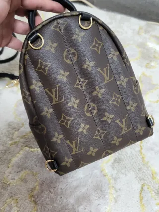 Mochila Louis Vuitton Marrón y Negra