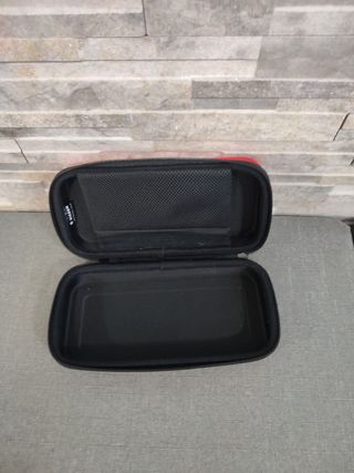 Nintendo Switch con dock, custodia e accessori nuovi