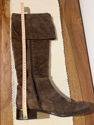 Stivali e borsa in camoscio marrone