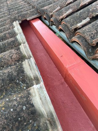 Arreglo todo tipo de goteras tejados