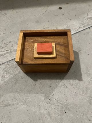 Gioco rompicapo in legno