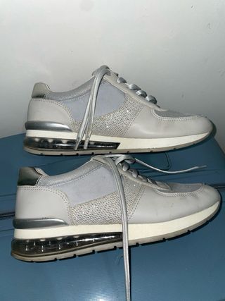 Zapatillas deportivas Xti mujer plateadas y blanca