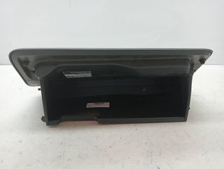 GUANTERA TOYOTA YARIS (5)