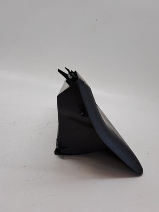 GUANTERA TOYOTA YARIS (3)