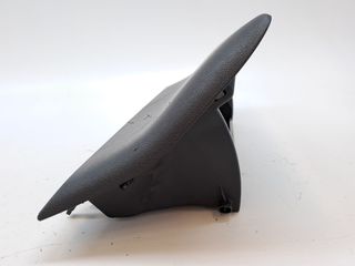 GUANTERA TOYOTA YARIS (7)