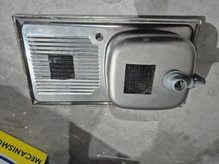 Fregadero de un seno con escurridor