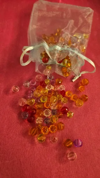 Abalorios per bracciali e collane