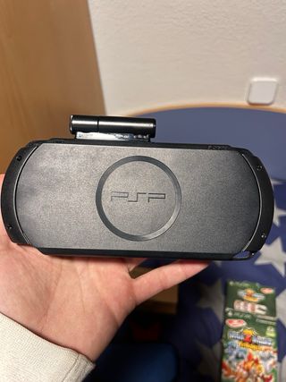 Pack PSP Street (E1004) + Trilogía Invizimals