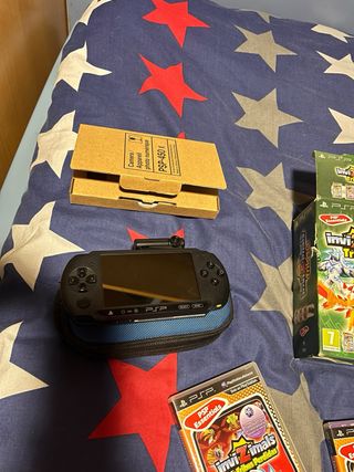 Pack PSP Street (E1004) + Trilogía Invizimals