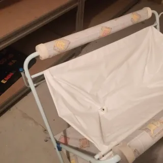 Cambiador de bebé con estampado de animales