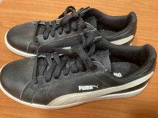 Zapatillas Puma Negras y Blancas