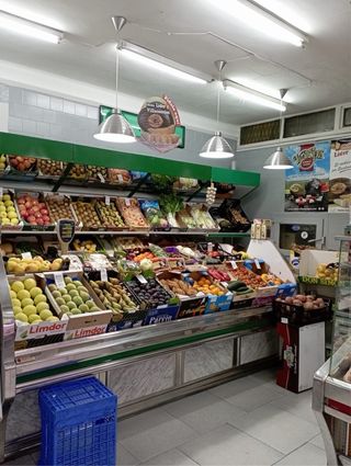 Se traspasa supermercado con todo el equipamiento