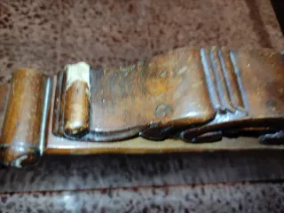 Cama antigua de madera