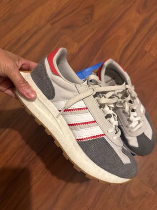 Adidas Retropy E5 Gris y Blancas