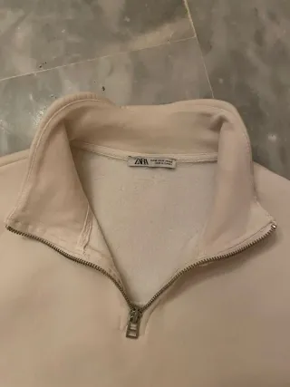 Sudadera Zara cremallera beige Talla M