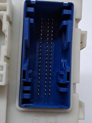 CAJA RELES / FUSIBLES FORD C-MAX (3)