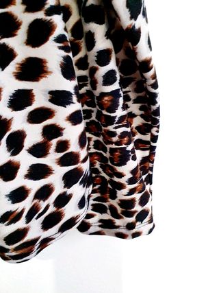 Top camiseta Animal T L  blanco, negro y marrón