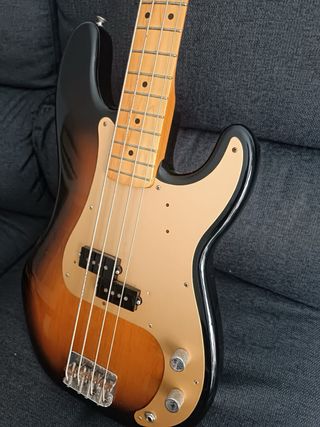 Bajo Eléctrico Fender Precision Sunburst